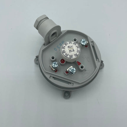 Dwyer ADPS-03-2-N-C Pressure Switch | Used