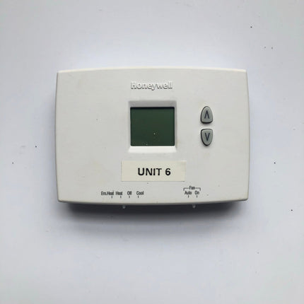 Honeywell Thermostat TH1210DH | Used