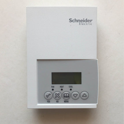Schneider Electric SE7600B5045E Room Controller | Used